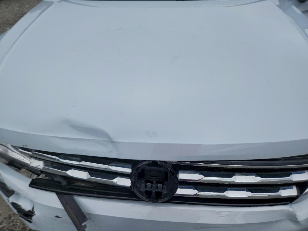 Volkswagen Tiguan S Image 13