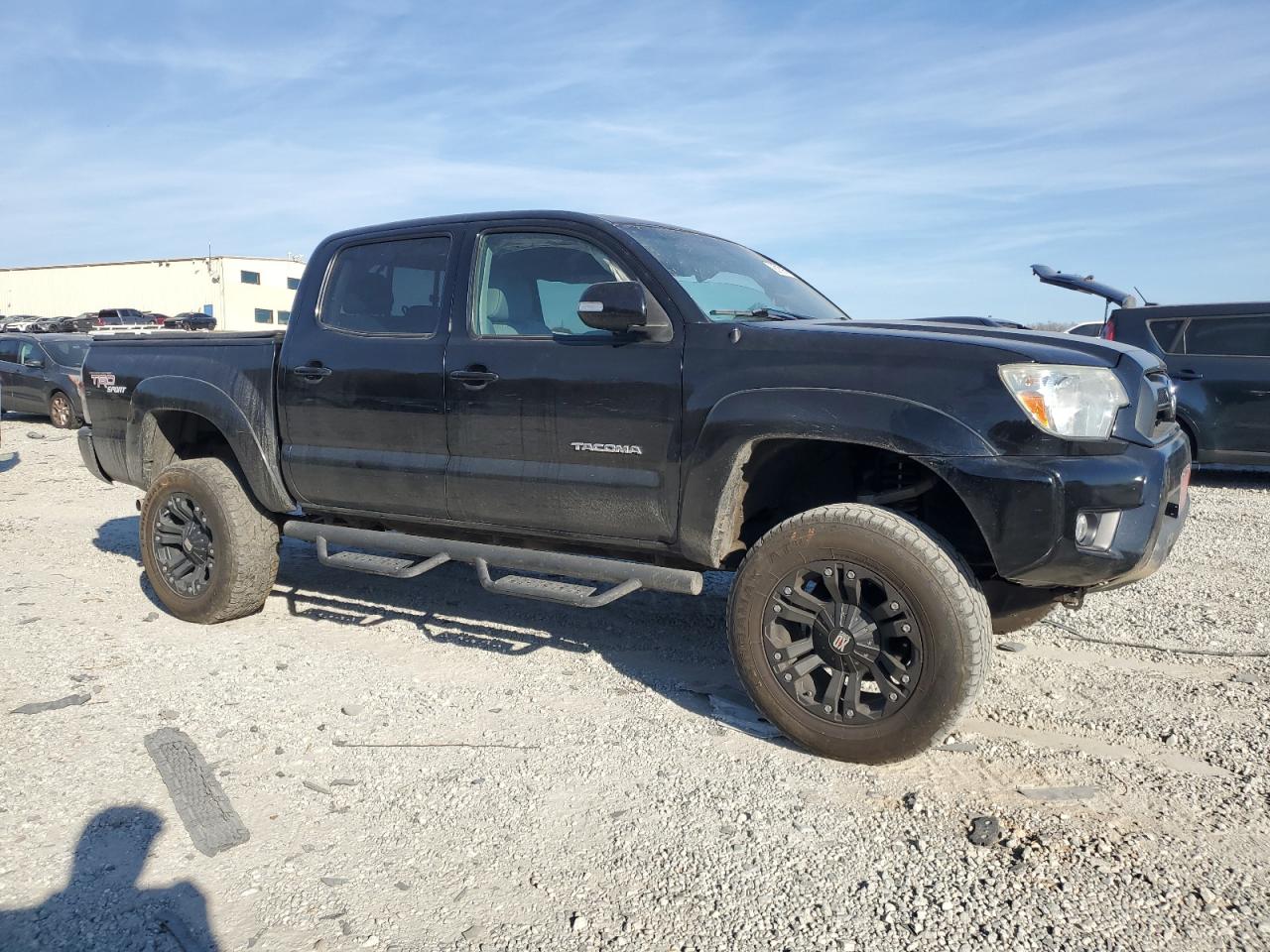 Toyota Tacoma Double Cab Image 2