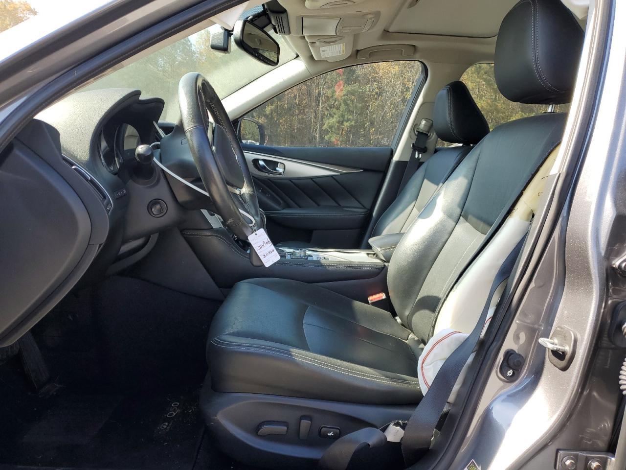 INFINITI Q50 Luxe Image 12