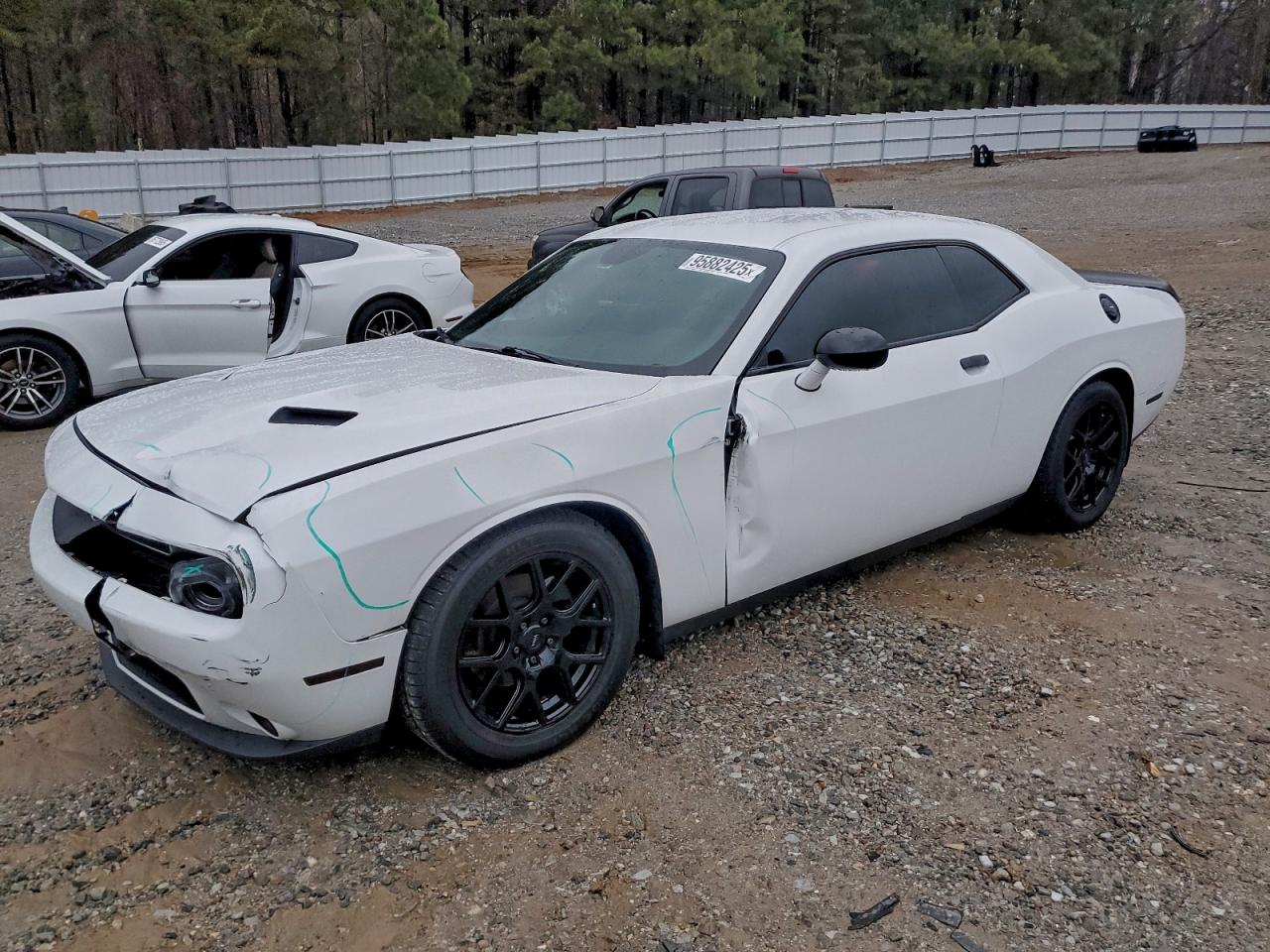 Dodge Challenger Sxt Image 1