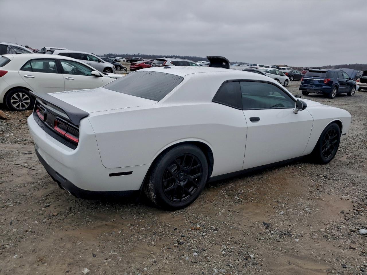 Dodge Challenger Sxt Image 3