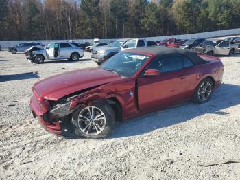  Salvage Ford Mustang