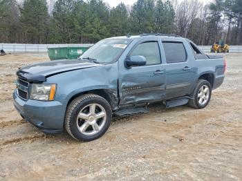  Salvage Chevrolet Avalanche