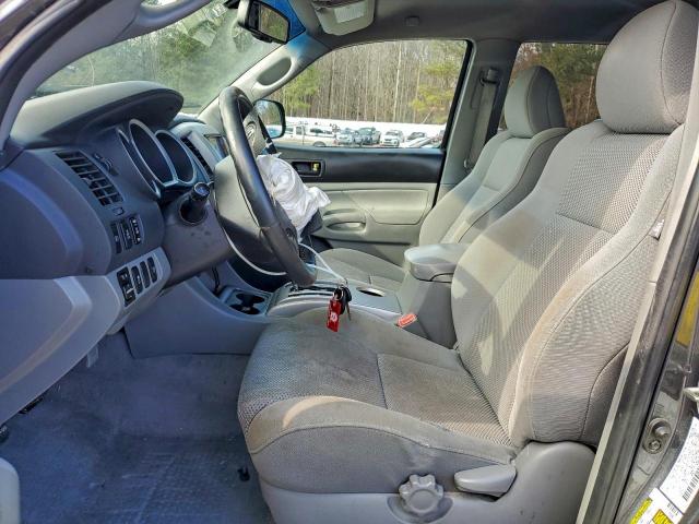 Toyota Tacoma Double Cab Prerunner Image 10