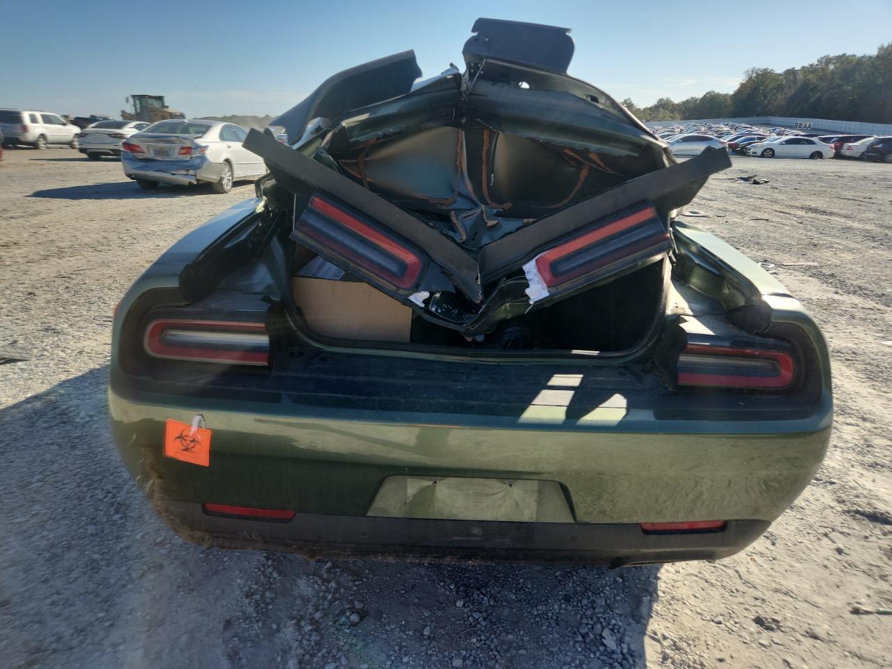 Dodge Challenger R/t Scat Pack Image 2