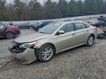  Salvage Toyota Avalon