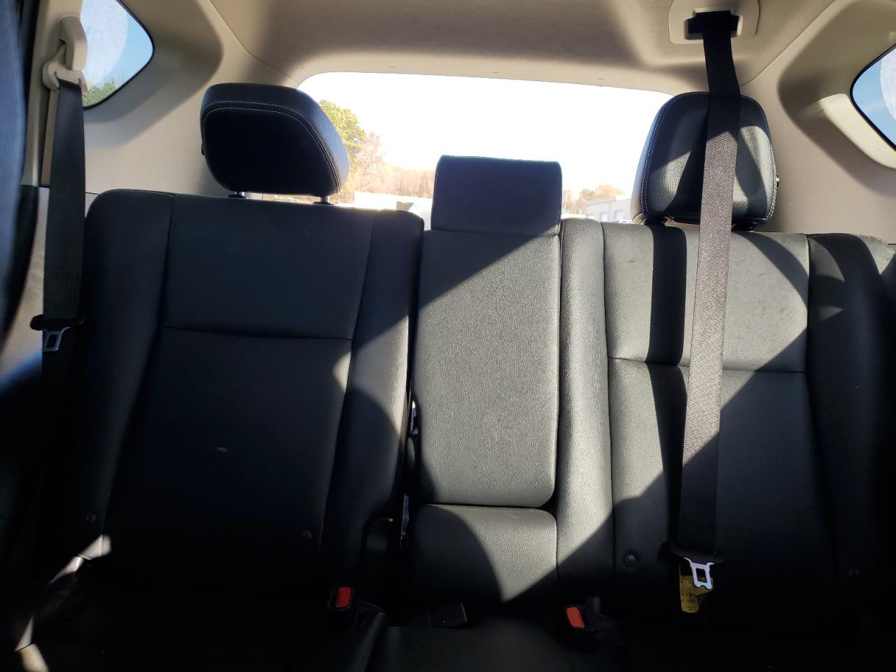 Toyota RAV4 Limited Image 6