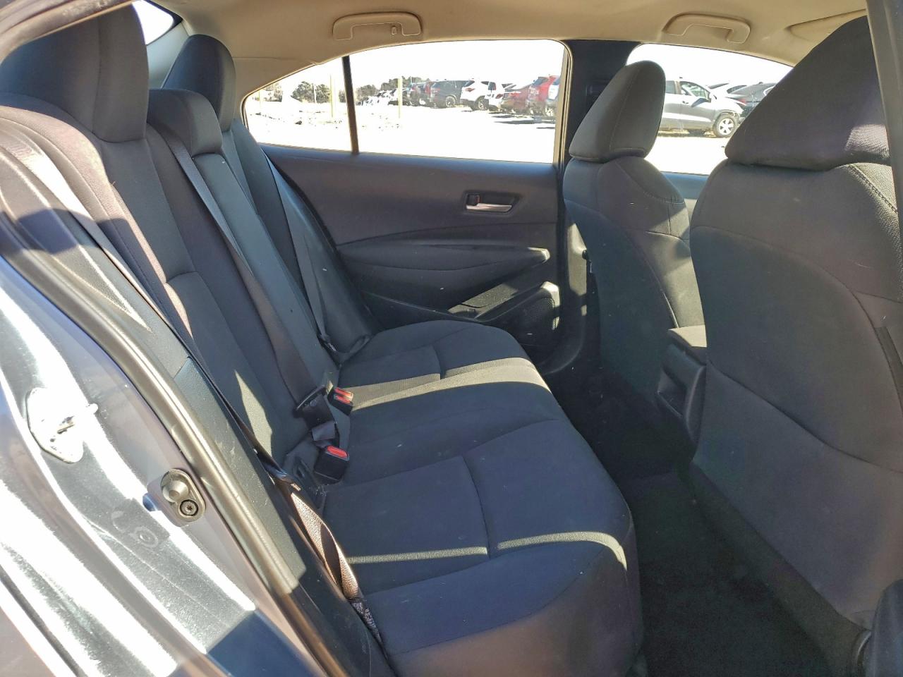 Toyota Corolla Le Image 10