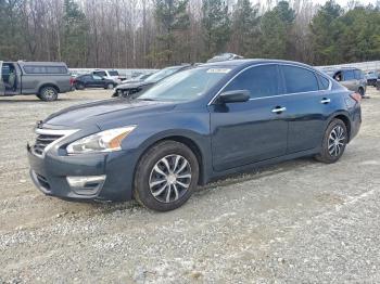  Salvage Nissan Altima