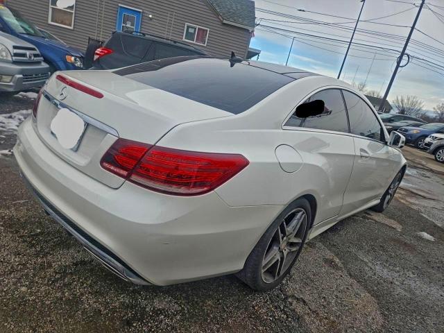 Mercedes-Benz E-Class 550 Image 9