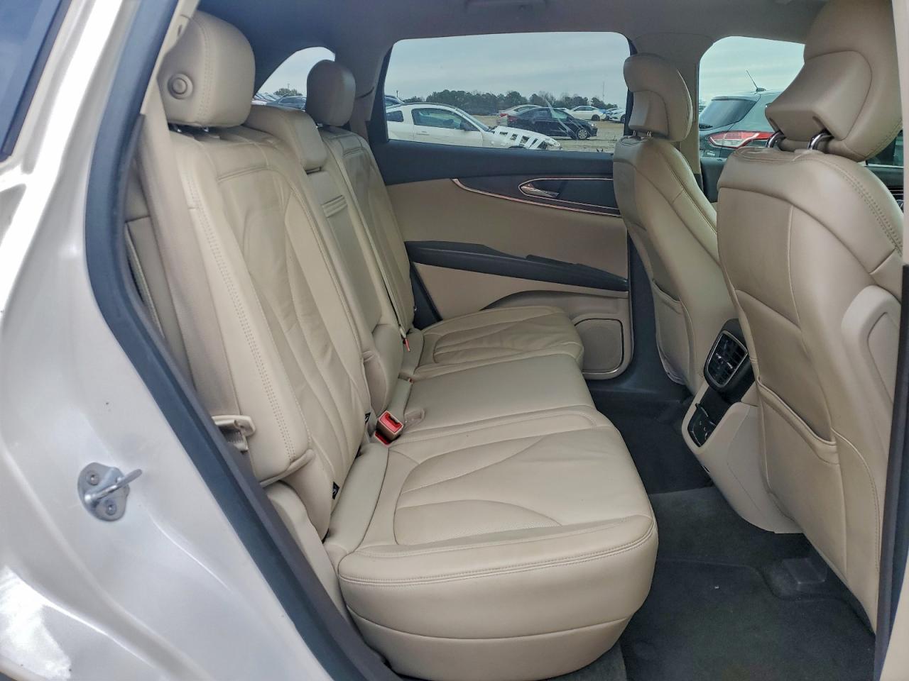 Lincoln MKX Select Image 8