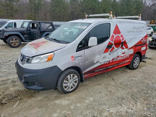  Salvage Nissan Nv