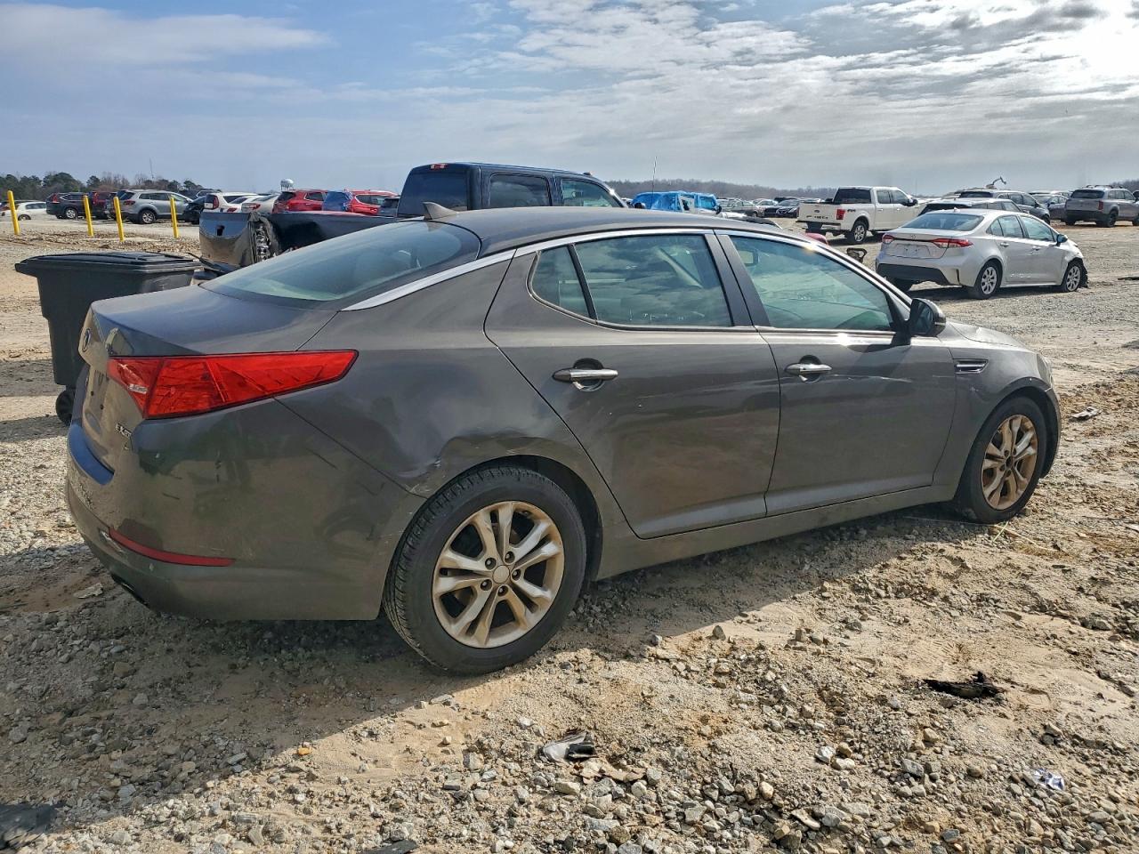 Kia Optima Ex Image 2