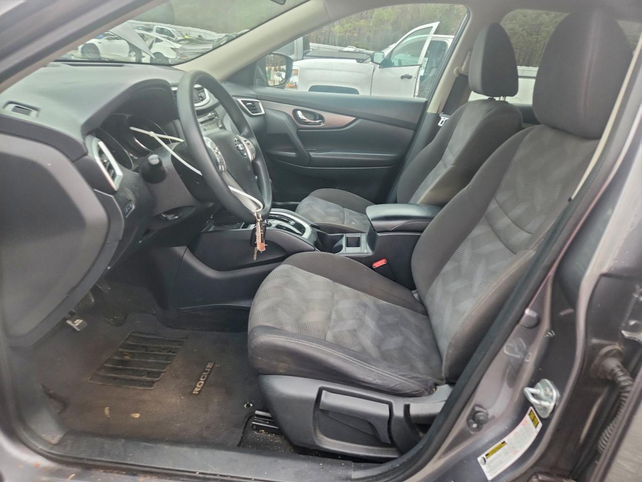 Nissan Rogue S Image 7