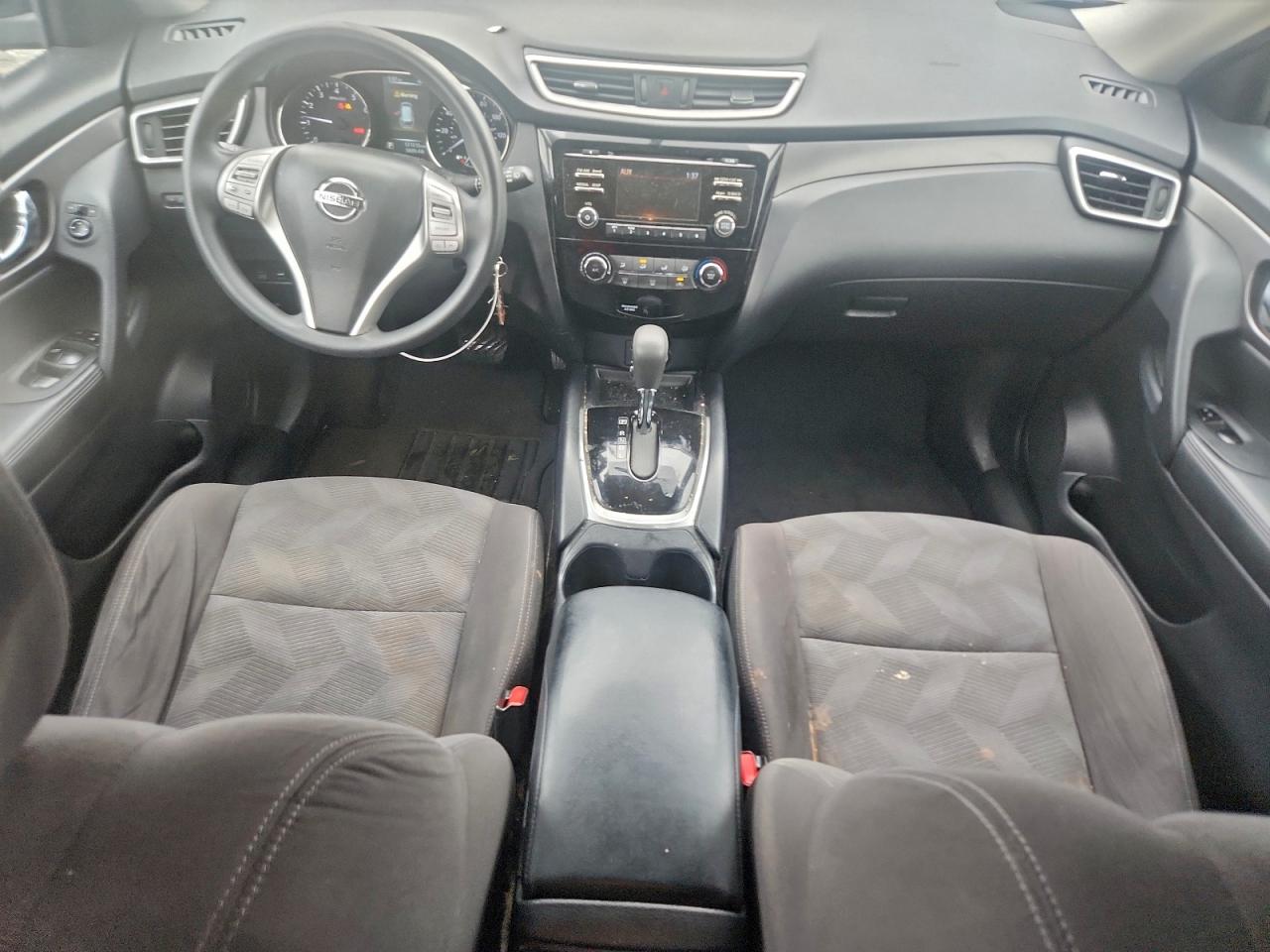 Nissan Rogue S Image 6