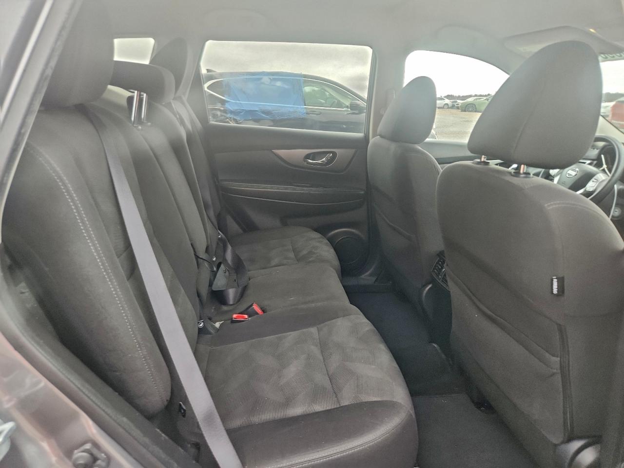 Nissan Rogue S Image 12