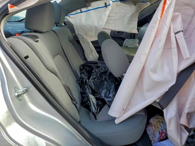 Chevrolet Sonic Ls Image 11