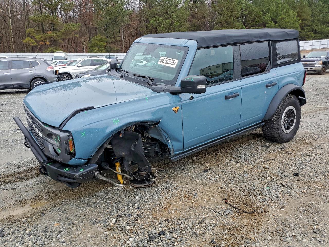 Ford Bronco Base Image 1