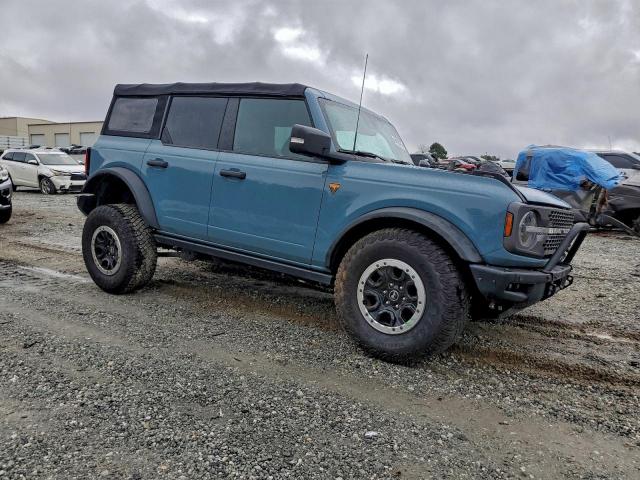 Ford Bronco Base Image 13