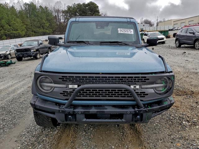 Ford Bronco Base Image 9