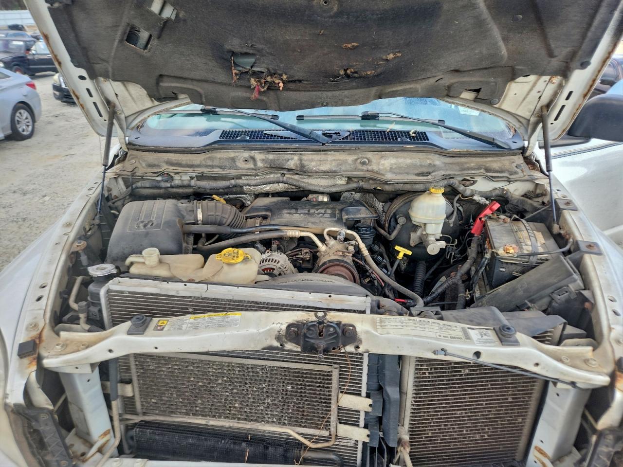 Dodge Ram 2500 St Image 8