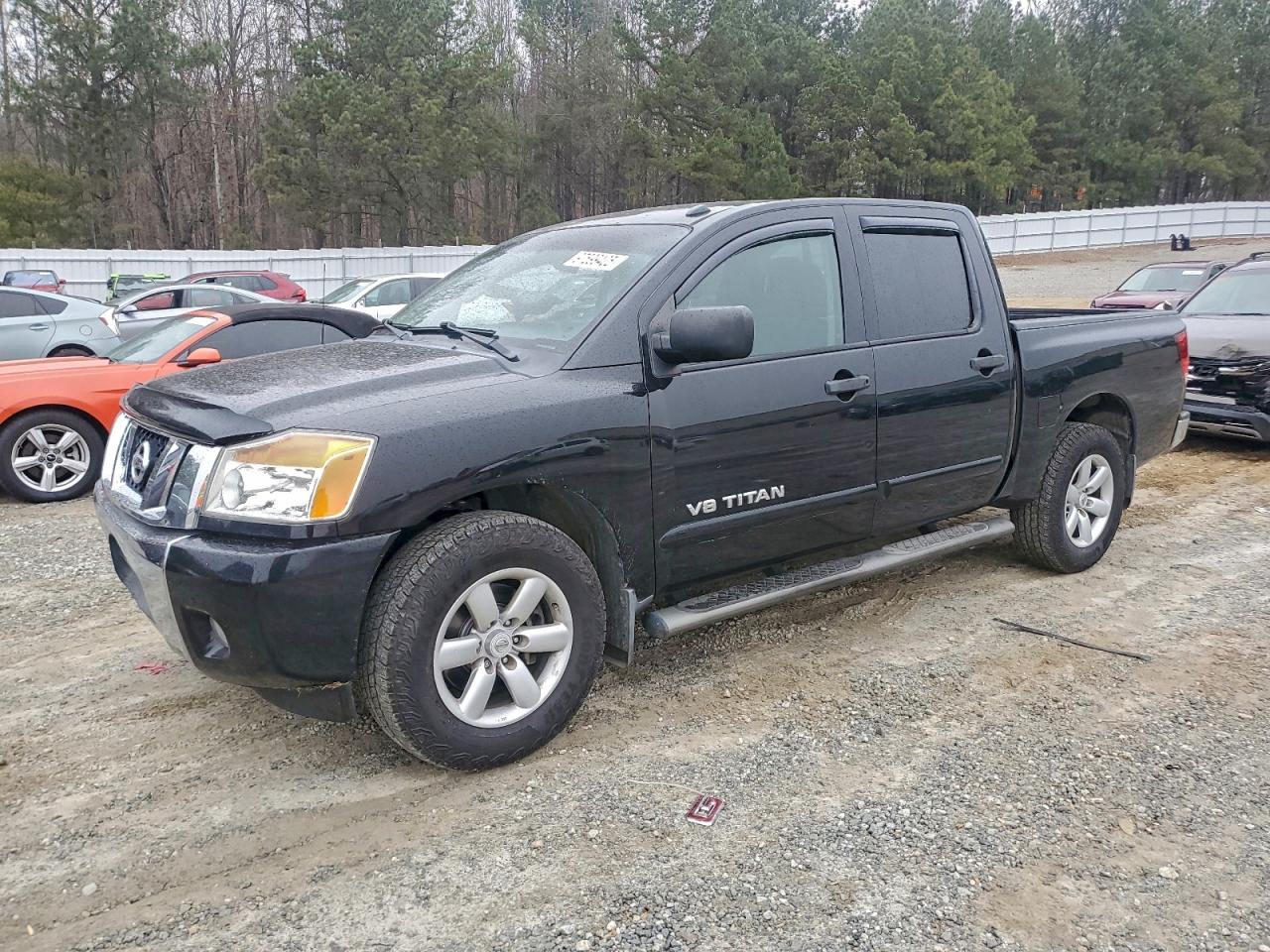 Nissan Titan S Image 1