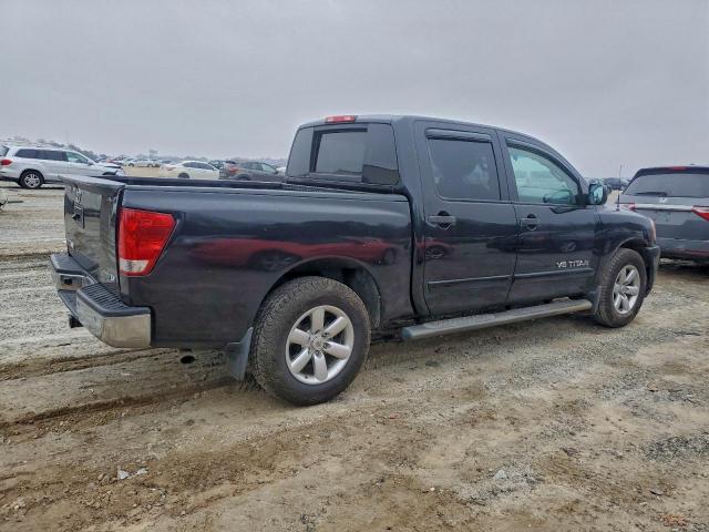 Nissan Titan S Image 9