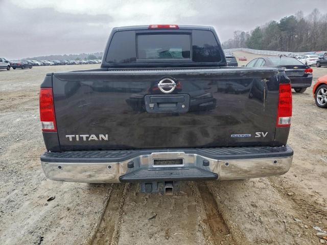 Nissan Titan S Image 10