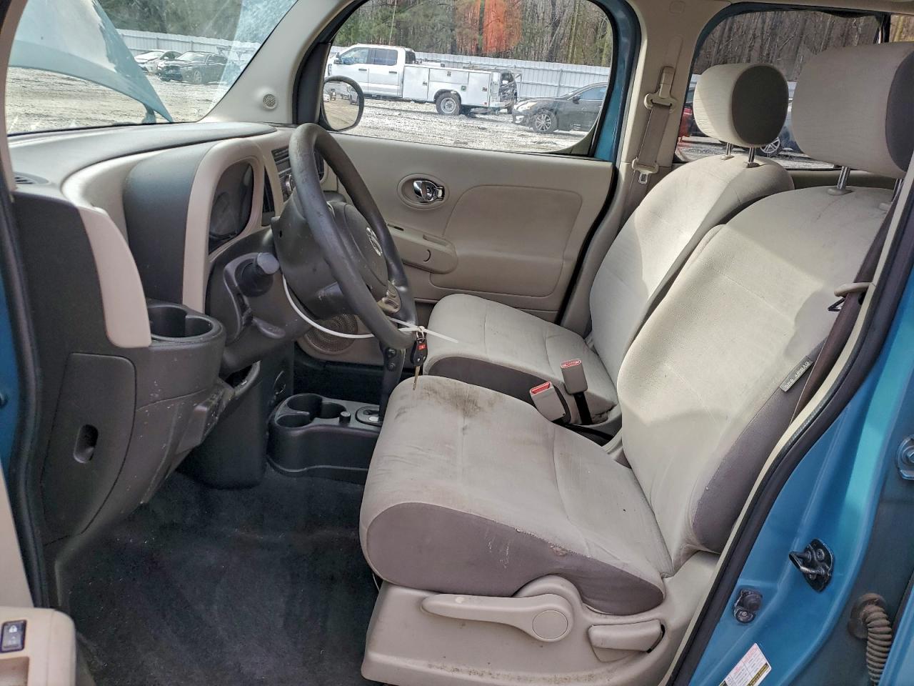 Nissan cube Base Image 11