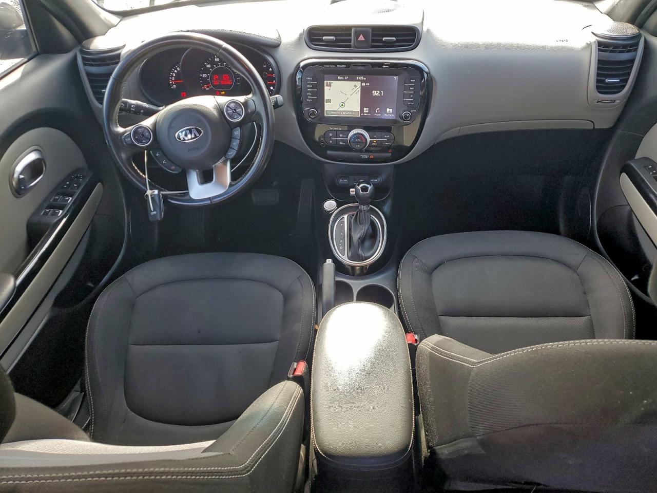 Kia Soul + Image 11