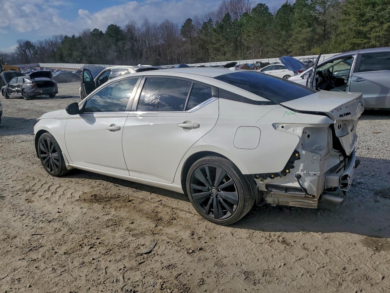 Nissan Altima Sr Image 9