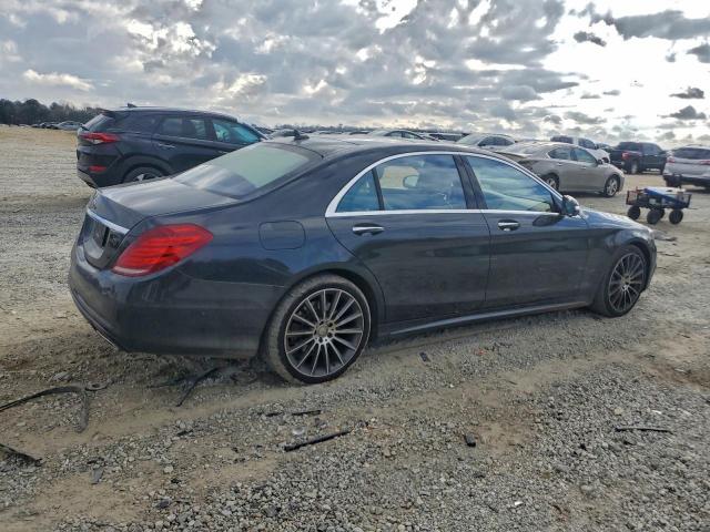 Mercedes-Benz S-Class 550 Image 11