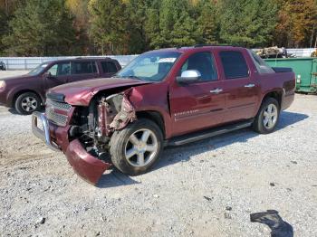  Salvage Chevrolet Avalanche