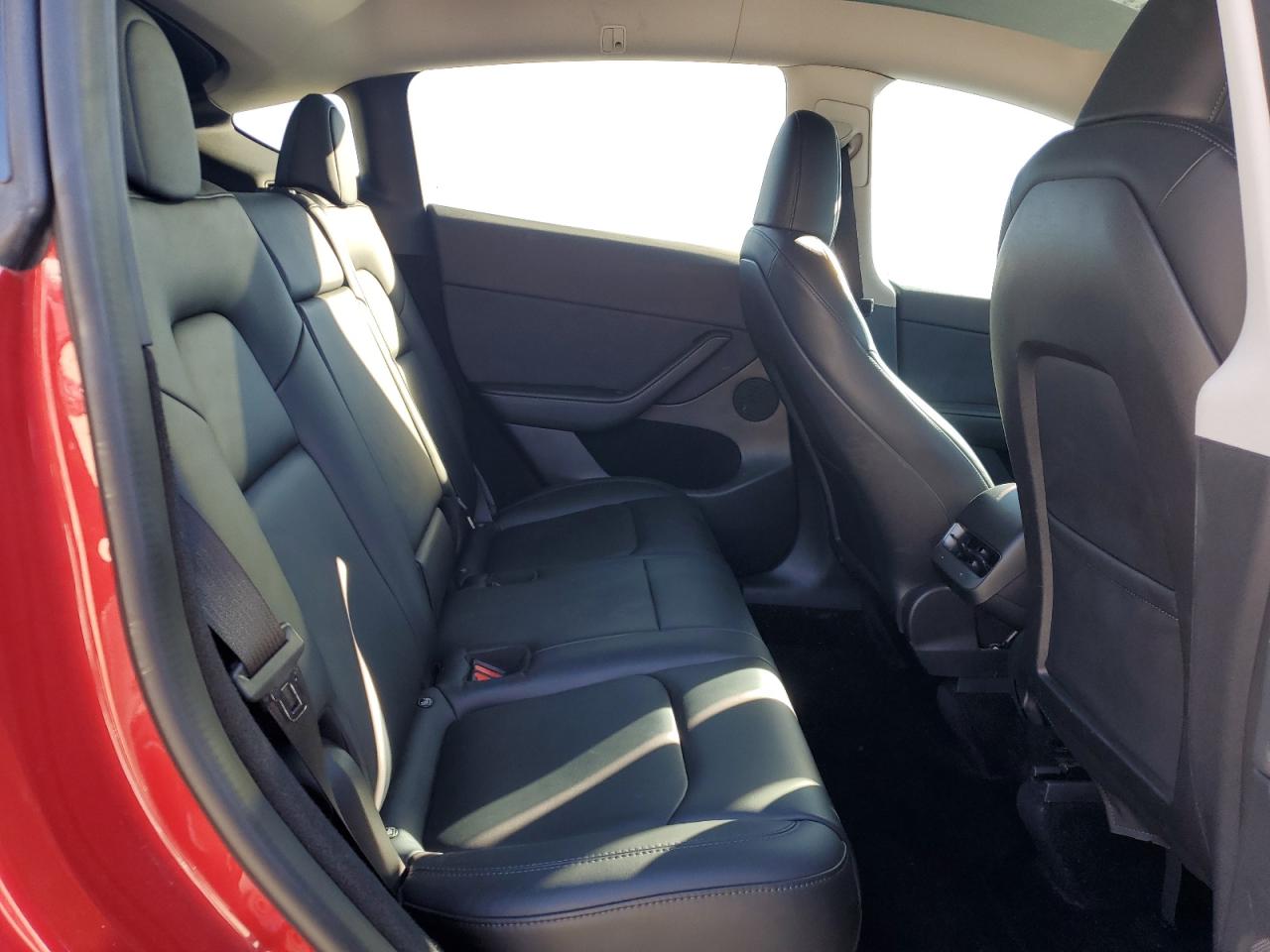 Tesla Model Y Image 2