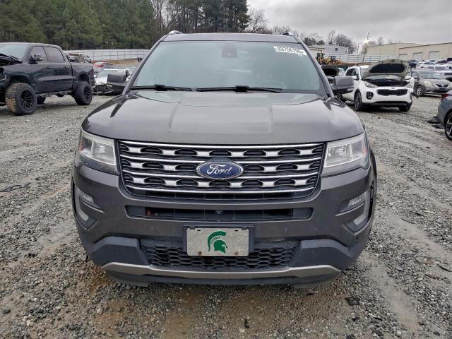 Ford Explorer Limited Image 11