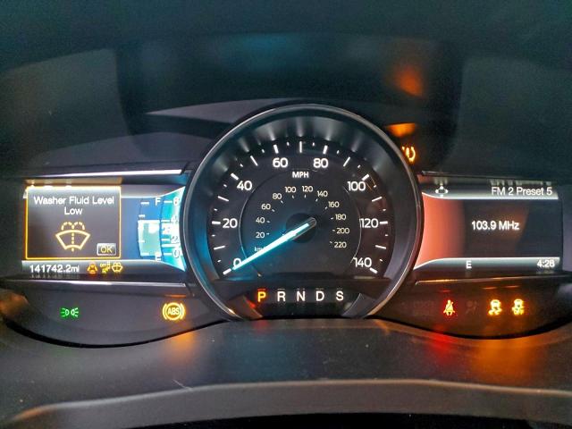 Ford Explorer Limited Image 3