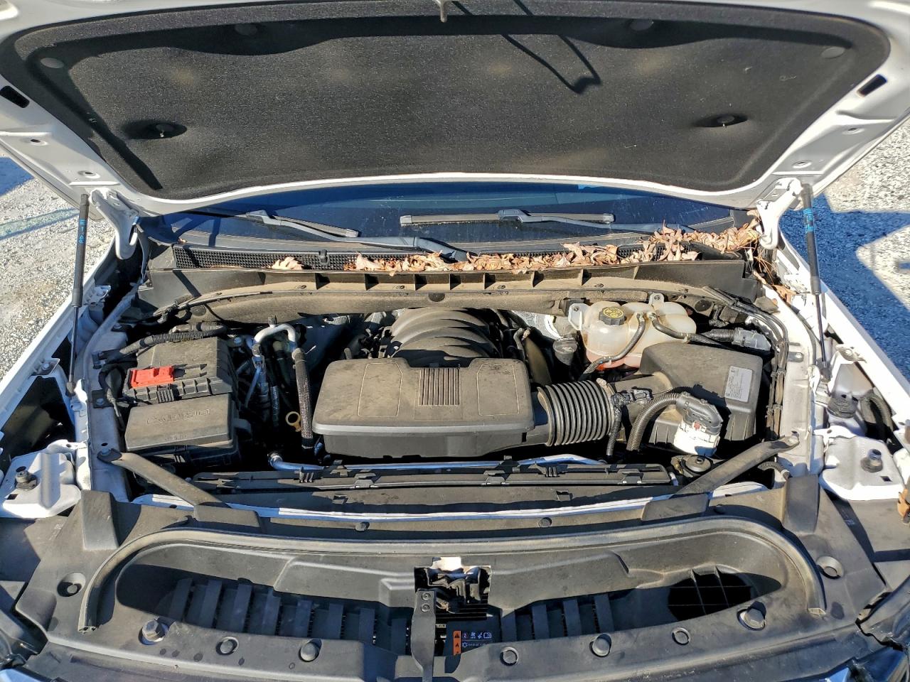 GMC Yukon Denali Image 10