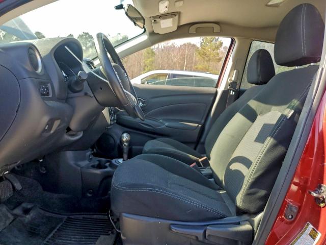 Nissan Versa S Image 3