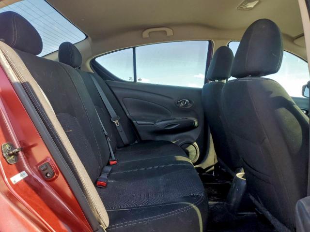 Nissan Versa S Image 7