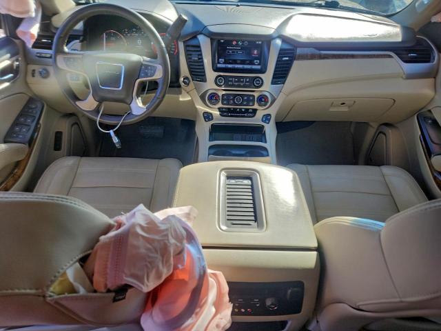 GMC Yukon Denali Image 5