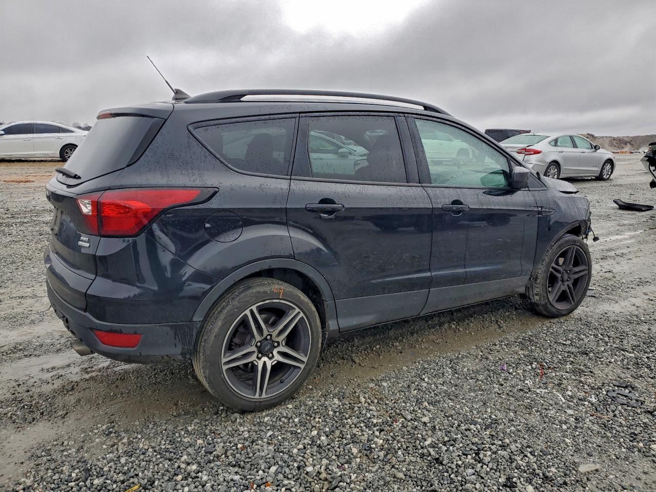 Ford Escape Sel Image 2