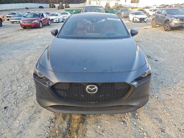 Mazda 3 Premium Image 4