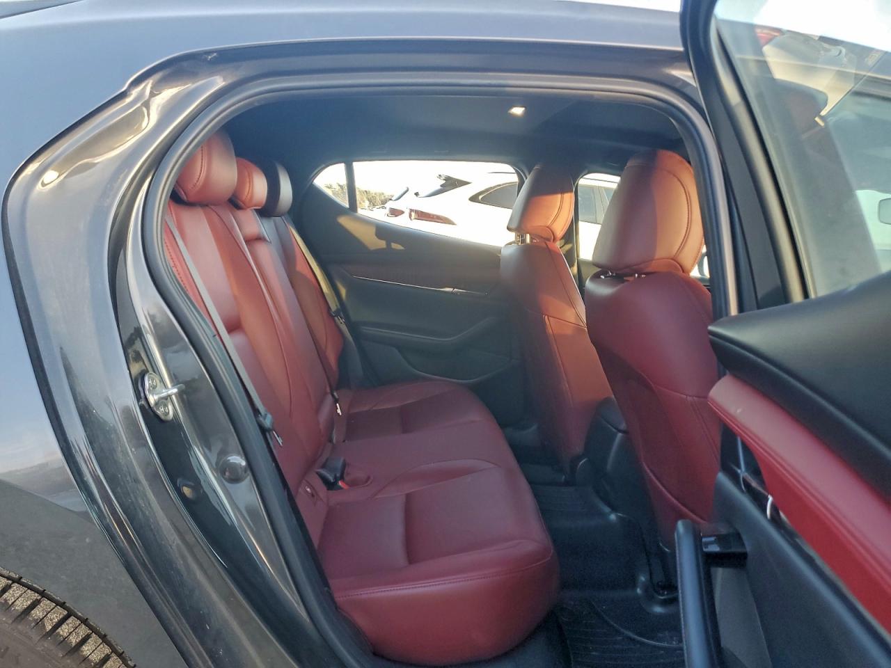 Mazda 3 Premium Image 8