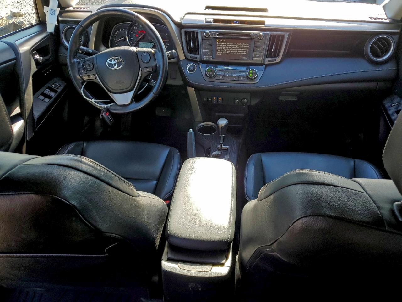 Toyota RAV4 Limited Image 4