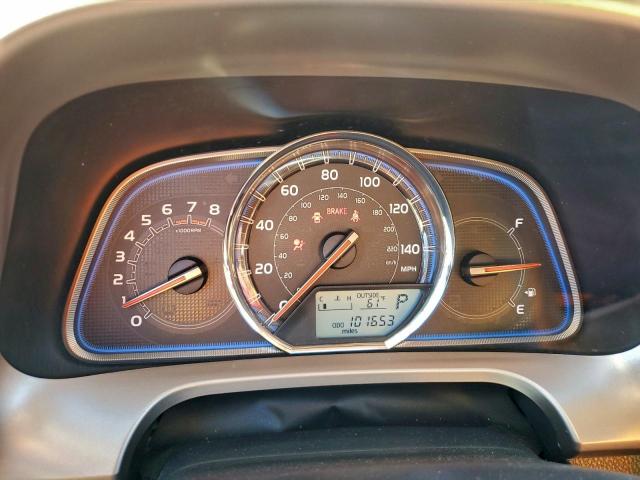 Toyota RAV4 Limited Image 10