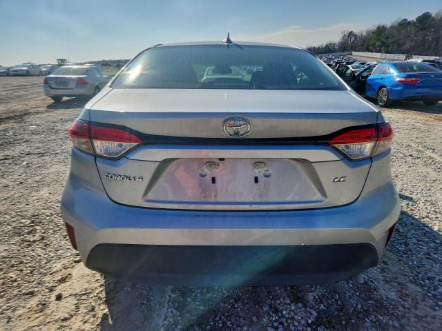 Toyota Corolla Le Image 13