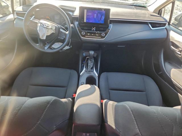 Toyota Corolla Le Image 10