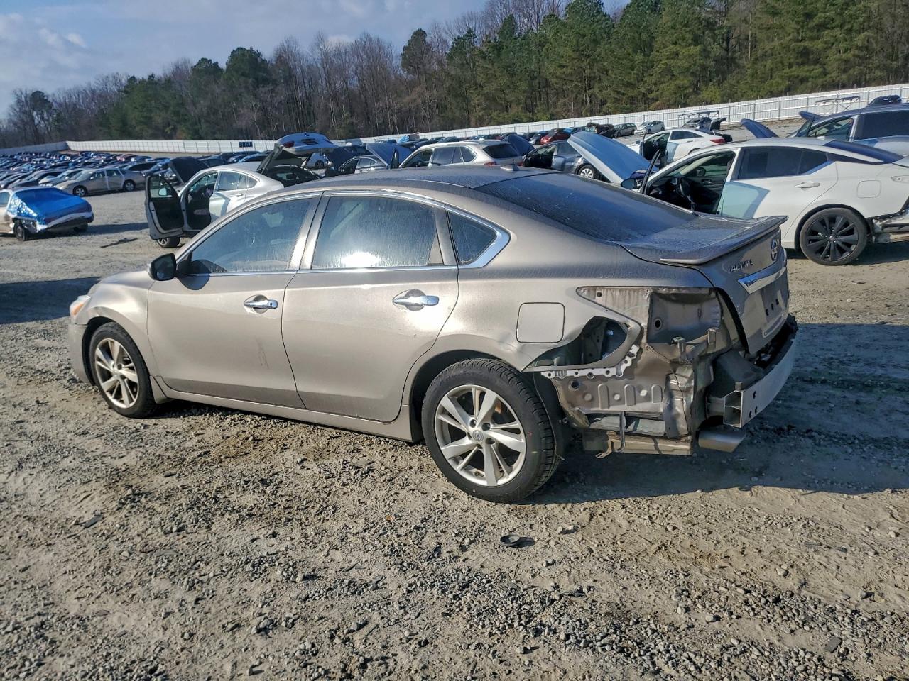 Nissan Altima 2.5 Image 2