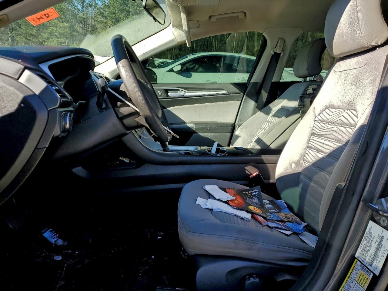 Ford Fusion S Image 2