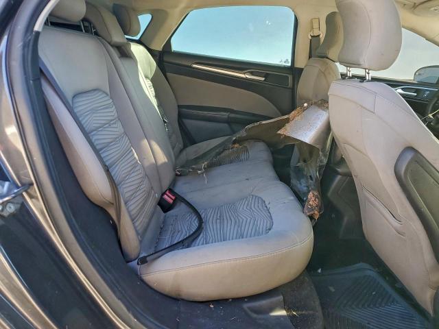 Ford Fusion S Image 7